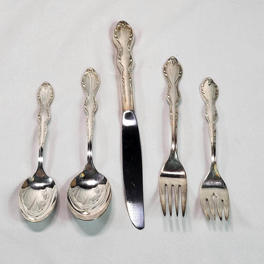 Rogers Camelot Melody Silverplate 5 Piece Place Setting Silverware 1964 - Picture 6 of 6